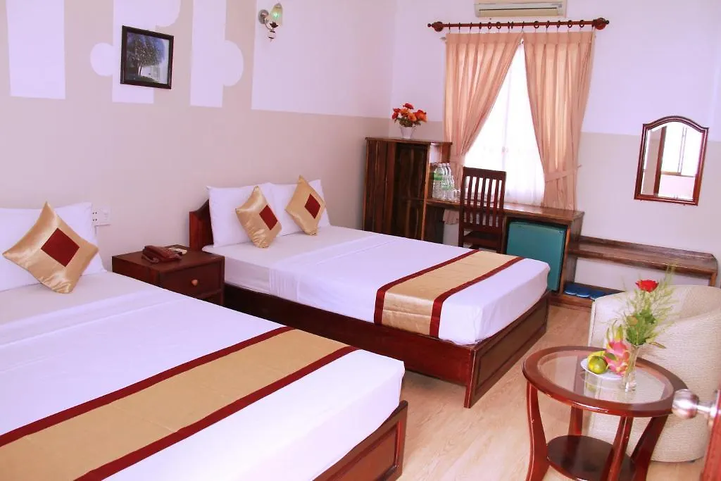 Amy Hotel نها ترانج