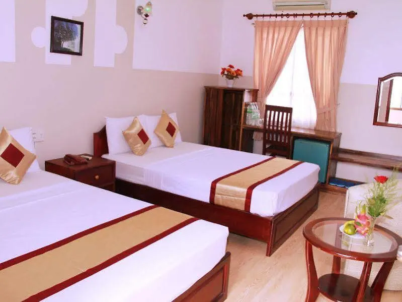 Amy Hotel نها ترانج 2*,